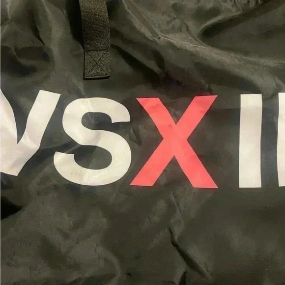 Victorias Secrets Gym Bag with mesh side pockets and straps to carry NWOT - Picture 2 of 12